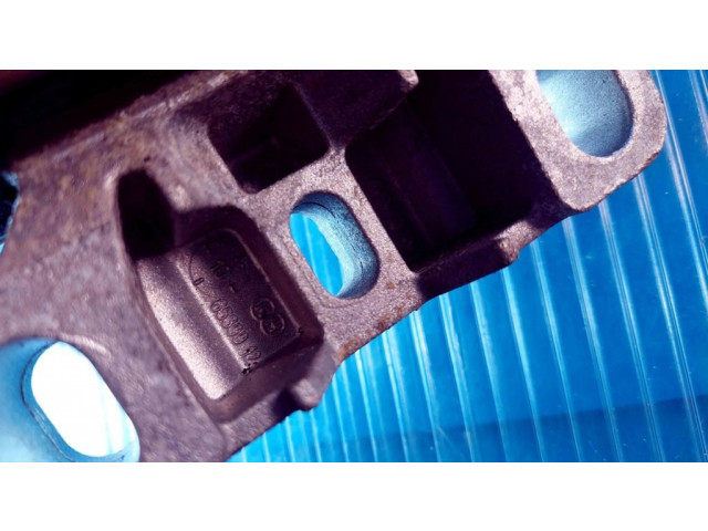 Подушка двигателя