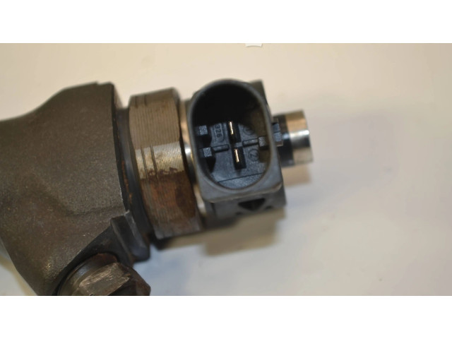 Vstřikovač 04L130277AJ Audi A3 S3 8V