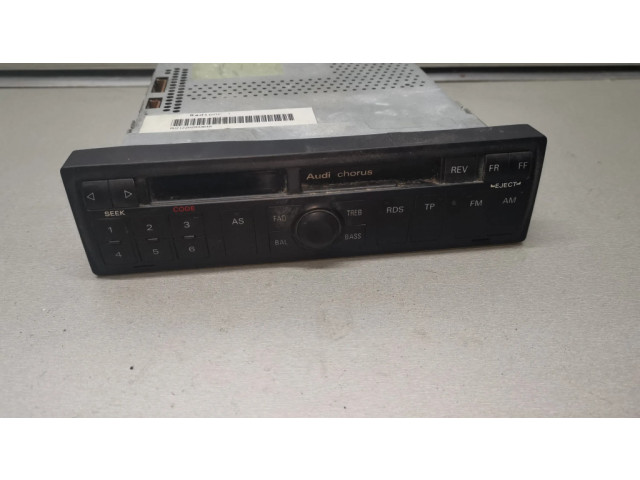 Радио/ проигрыватель CD/DVD / навигация