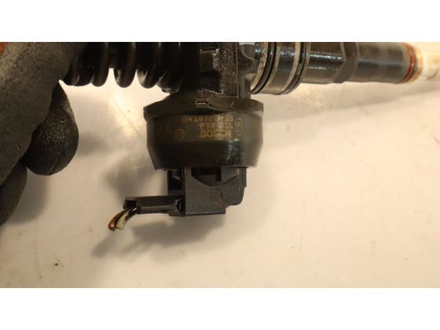 Форсунка 0414720215    Audi A3 S3 8P  BKC 