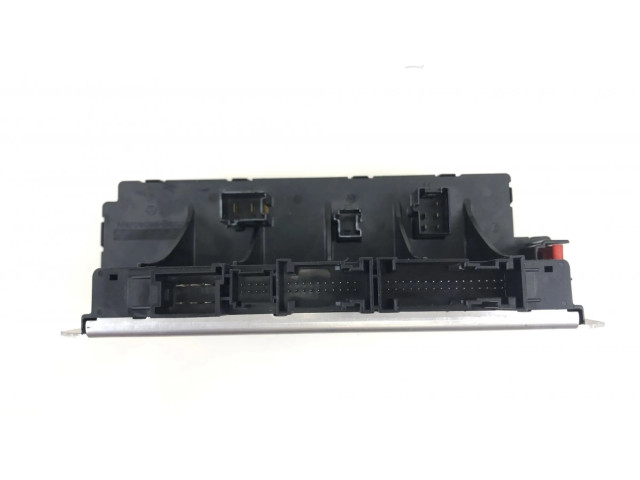 Pojistková skříňka 05045117, A2305454632 Mercedes-Benz SL R230 2002