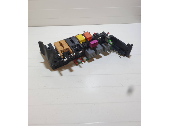 Блок предохранителей 8D1937545 Audi A6 S6 C5 4B