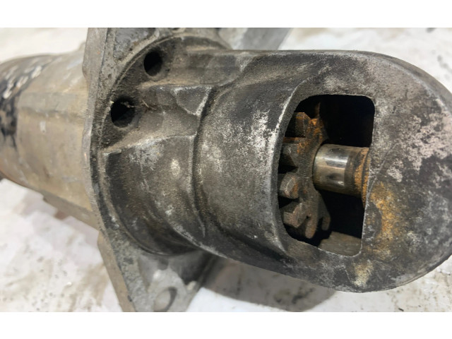 Электрический вентилятор радиаторов M000t80881 Mazda 323 F