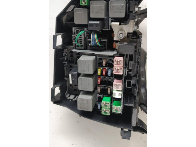 Блок предохранителей QXWB Ford Galaxy