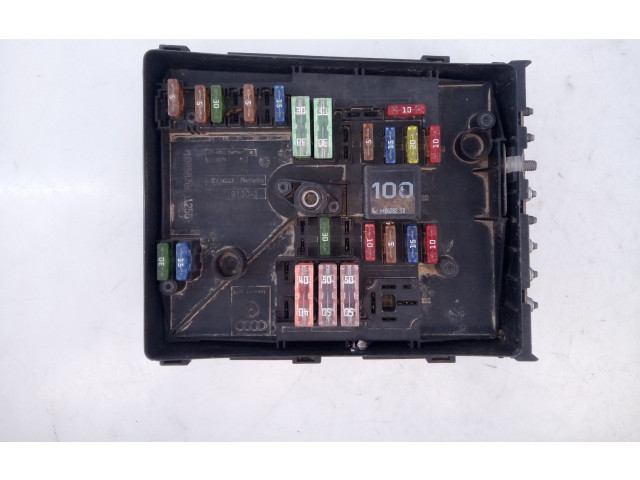 Pojistková skříňka Řídící jednotka BSM 1K0937125A, E2-A1-19-7   Volkswagen Golf SportWagen 2007