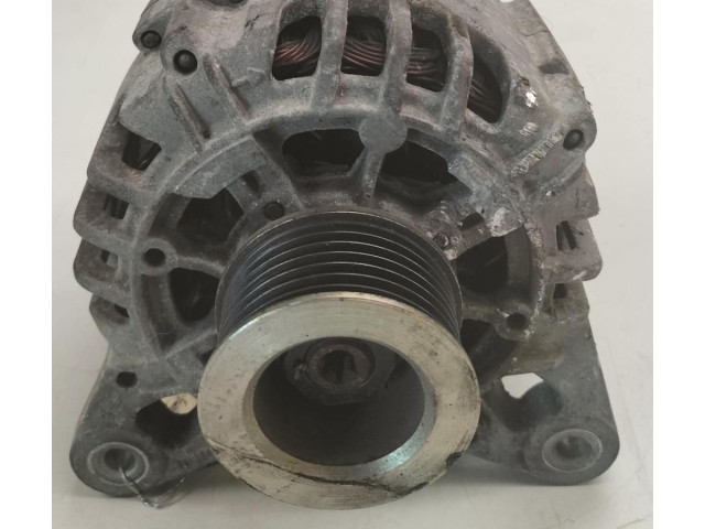 Генератор 8200660037 Renault Clio III