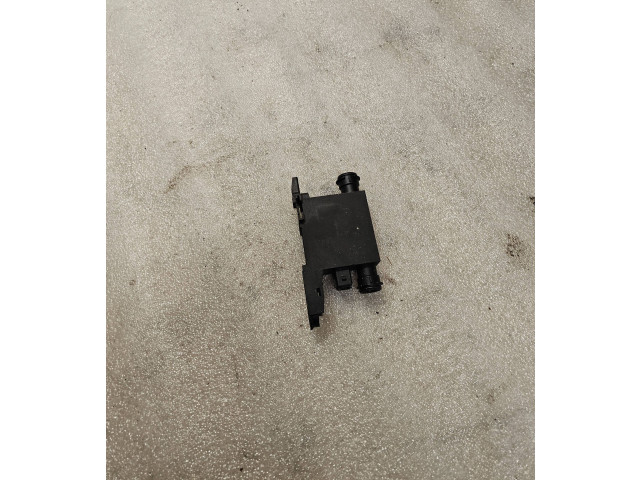 Píst 4A0959981A, PA6GF30 Audi A8 S8 D2 4D AKF