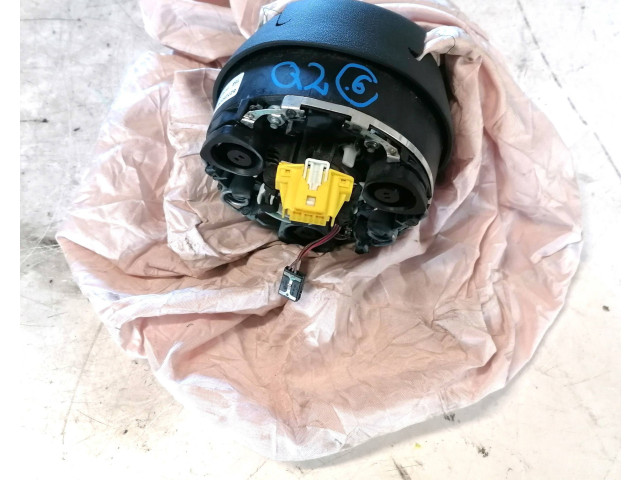 Подушка безопасности водителя 81A880201L   Audi Q2 -