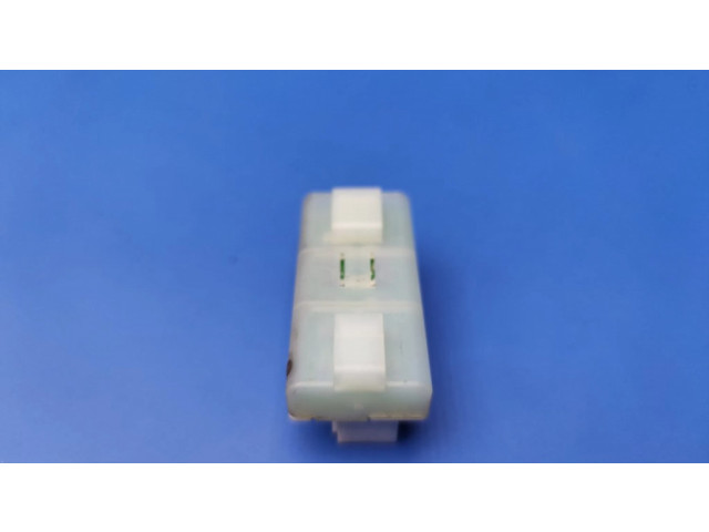 Преобразователь напряжения