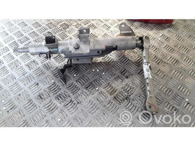 Крестовидная связь оси рулевого колеса