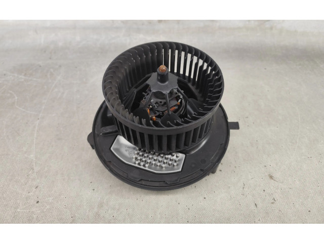 Вентилятор печки 5Q0907521E, F011500105 Volkswagen Golf VII