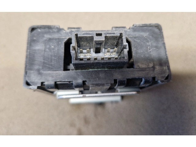 Блок управления MR166014 Mitsubishi L200