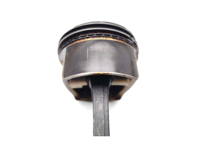 Píst HR12DE Nissan Micra HR12DE