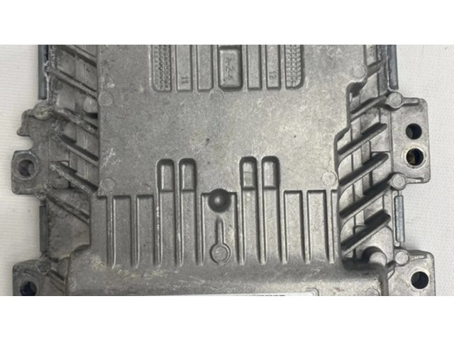 Блок управления двигателя S180134104A Volvo V60