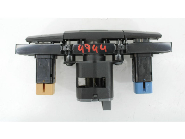 Дисплей    945102P100   KIA Sorento