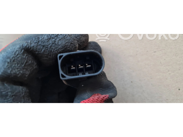 Топливная рампа 06J906054J Audi Q3 F3 для двигателя DKTA DKT