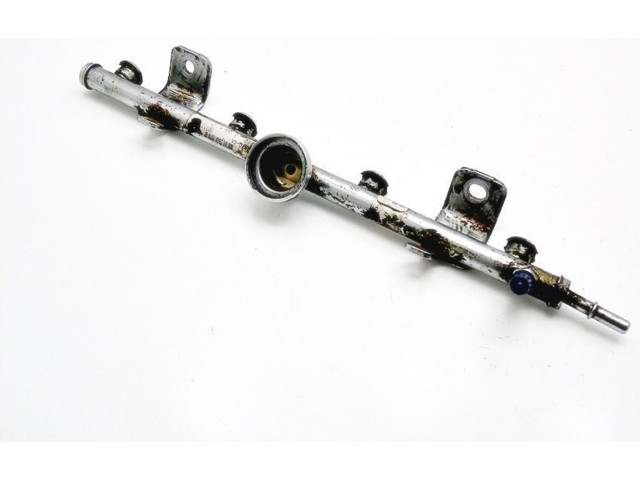 Топливная рампа 1S7G-9D270-DA   Volvo S40  