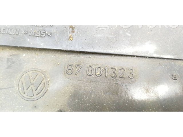 Přístrojová deska Volkswagen Caddy 1996 87001323, 88311235