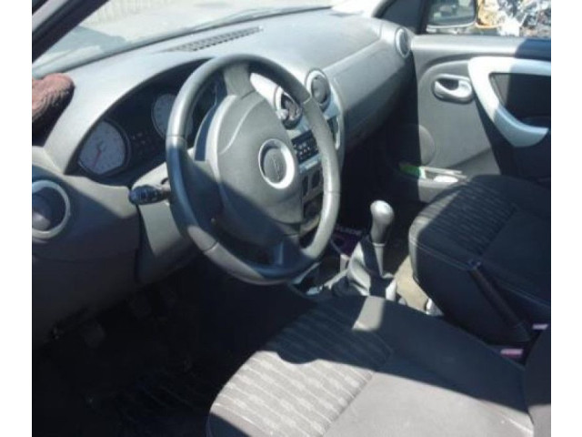 Вентилятор радиатора     214815057R    Dacia Logan I 