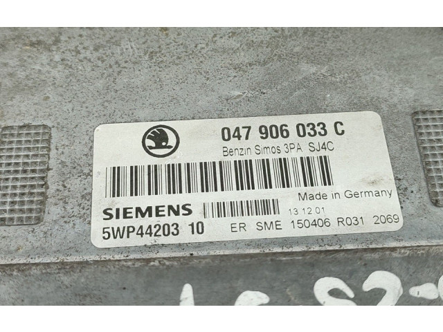 Блок управления двигателя 047906033C, 5WP44203   Skoda Fabia Mk1 (6Y)