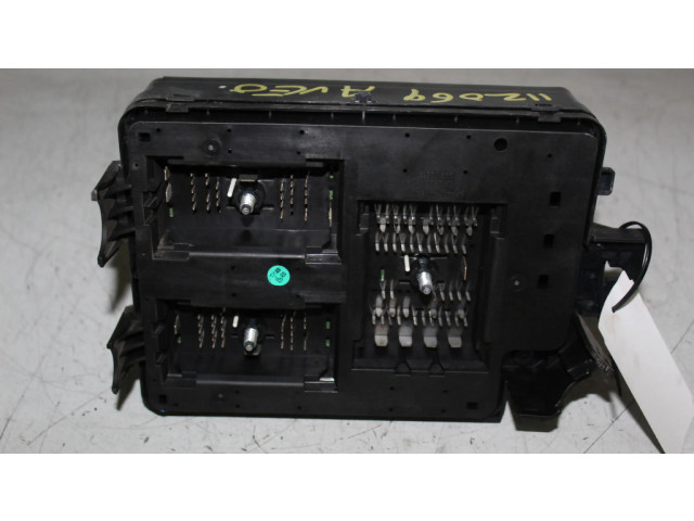 Pojistková skříňka Chevrolet Aveo 2011