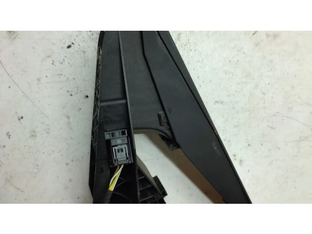 Педаль акселератора