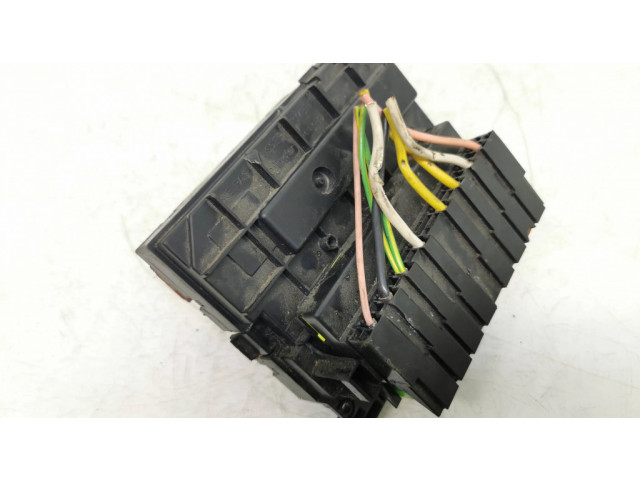   Pojistková skříňka 9666700380   Citroen Berlingo 2009