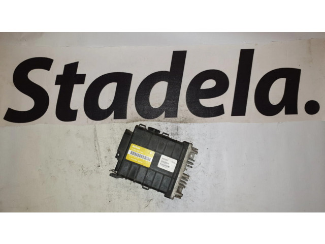 Блок управления двигателя 443907403D, 443907403 Audi 80 90 B3