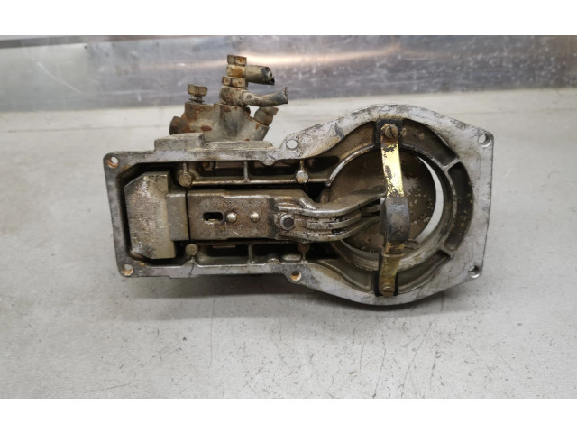 Vstřikovací lišta 0438120162, 049133353S Volkswagen Golf I