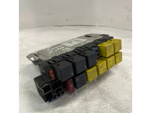 Pojistková skříňka A0285459832, 05045113 Mercede-Benz S W220 2001