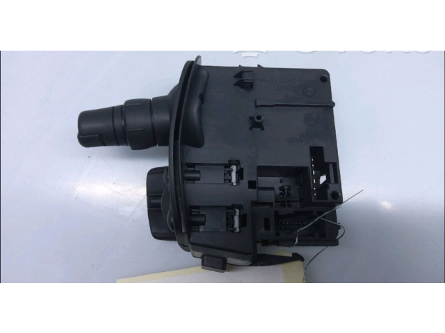 Ручка стеклоочистителей 7701060097, 88103003   Renault Clio III