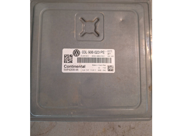 Řídící jednotka 03L906023PE, 5WP42939AA   Volkswagen Caddy 2011