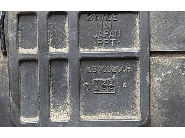 Блок предохранителей  MB700200B   Subaru Forester SH    