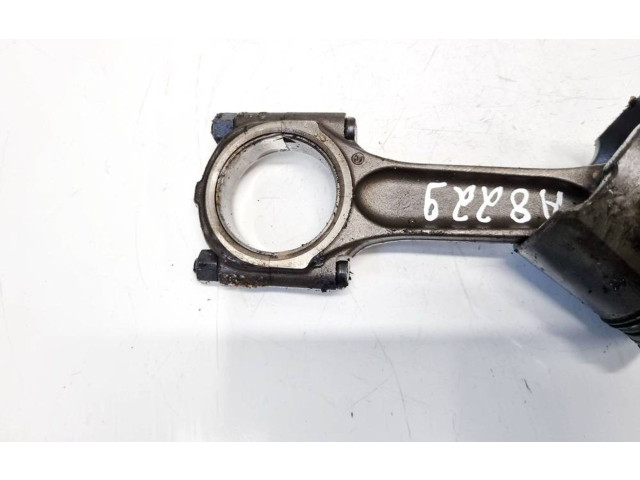  Поршень с шатуном    Peugeot Partner  