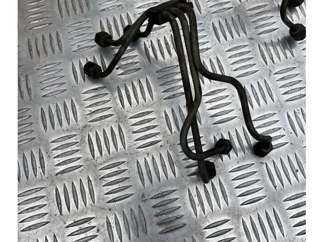 Топливная рампа    Volvo S80  