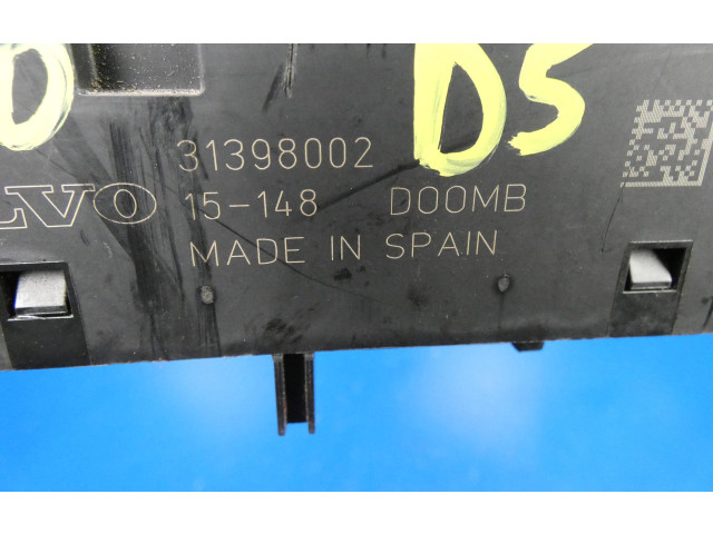 Блок предохранителей 31398002, 15148 Volvo XC90