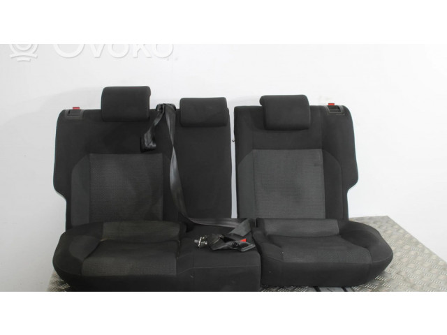 Второй ряд сидений