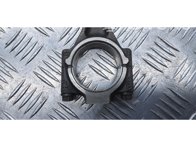  Поршень с шатуном    Skoda Octavia Mk3 (5E)  