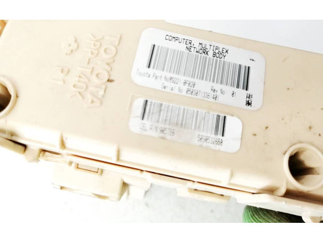 Блок предохранителей  892210f020, 89221-0f020   Toyota Corolla Verso AR10    