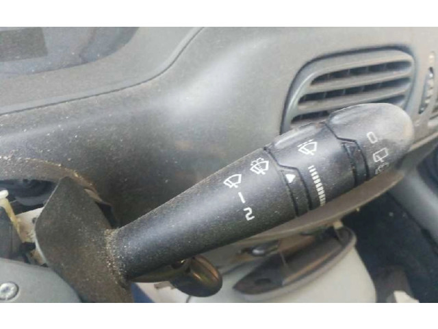 Ручка стеклоочистителей 37002A   Renault Scenic RX