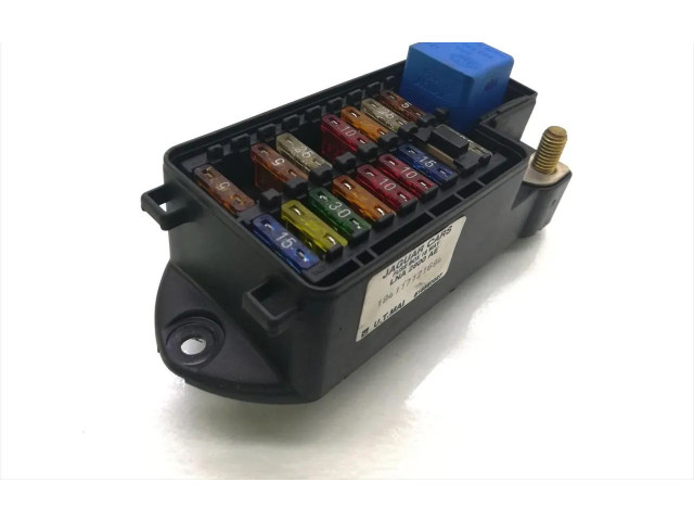 Блок предохранителей LNA2800AE, 518587027 Jaguar XJ X300