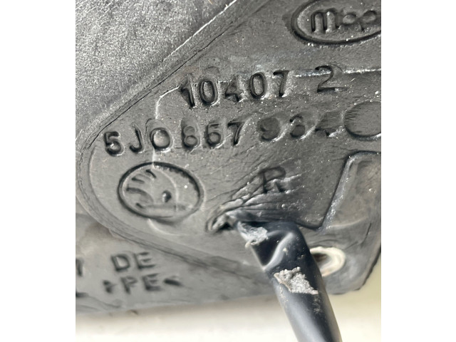 Зеркало электрическое Skoda Fabia Mk2 (5J) 2007 - 2014 года