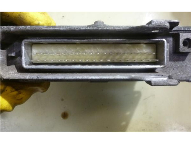 Turbodmychadlo Блок управления двигателем ECU    Peugeot 106   