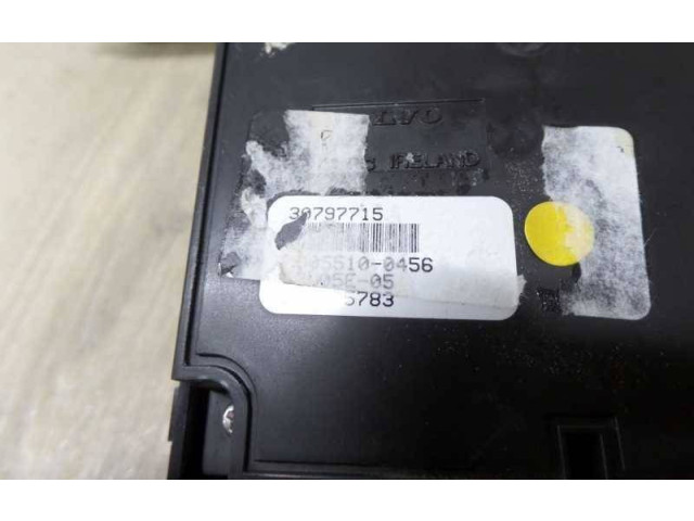 Дисплей    30797715, 46384   Volvo V70