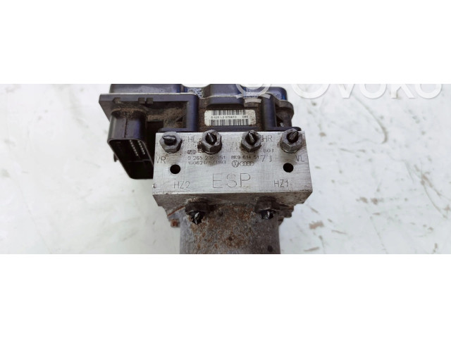 Блок АБС 8K9907379E, 8K9614517J   Audi  A4 Allroad   -  года