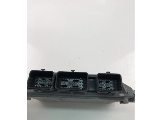 Řídící jednotka 8201076738, S120202121A Renault Twingo II 2013