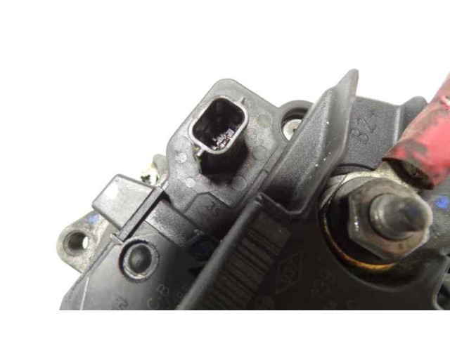 Генератор    Renault Kangoo II      