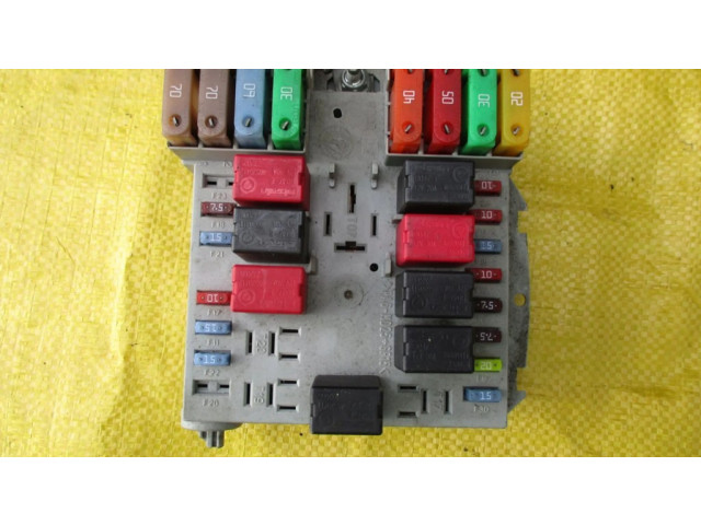 Блок предохранителей 51724661   Lancia Ypsilon    