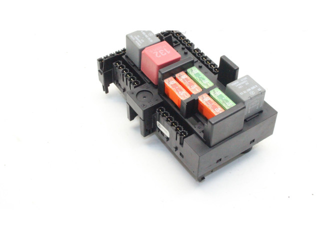 Блок предохранителей  A2139068701   Mercedes-Benz EQC    