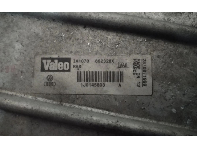 Интеркулер 1J0145803A Audi A3 S3 8L